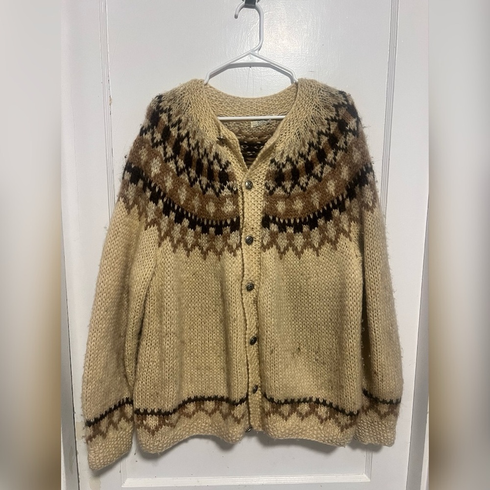 Vintage Icelandic Imports geometric Icelandic wool knit
Sweater Size L